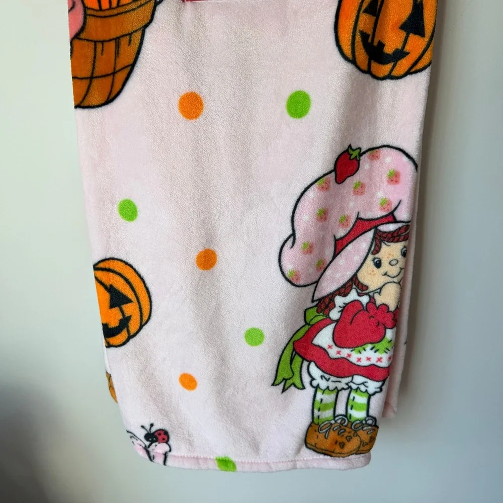 New Strawberry Shortcake 50x70 Halloween Pink Pumpkin Fall Autumn Custard Cat